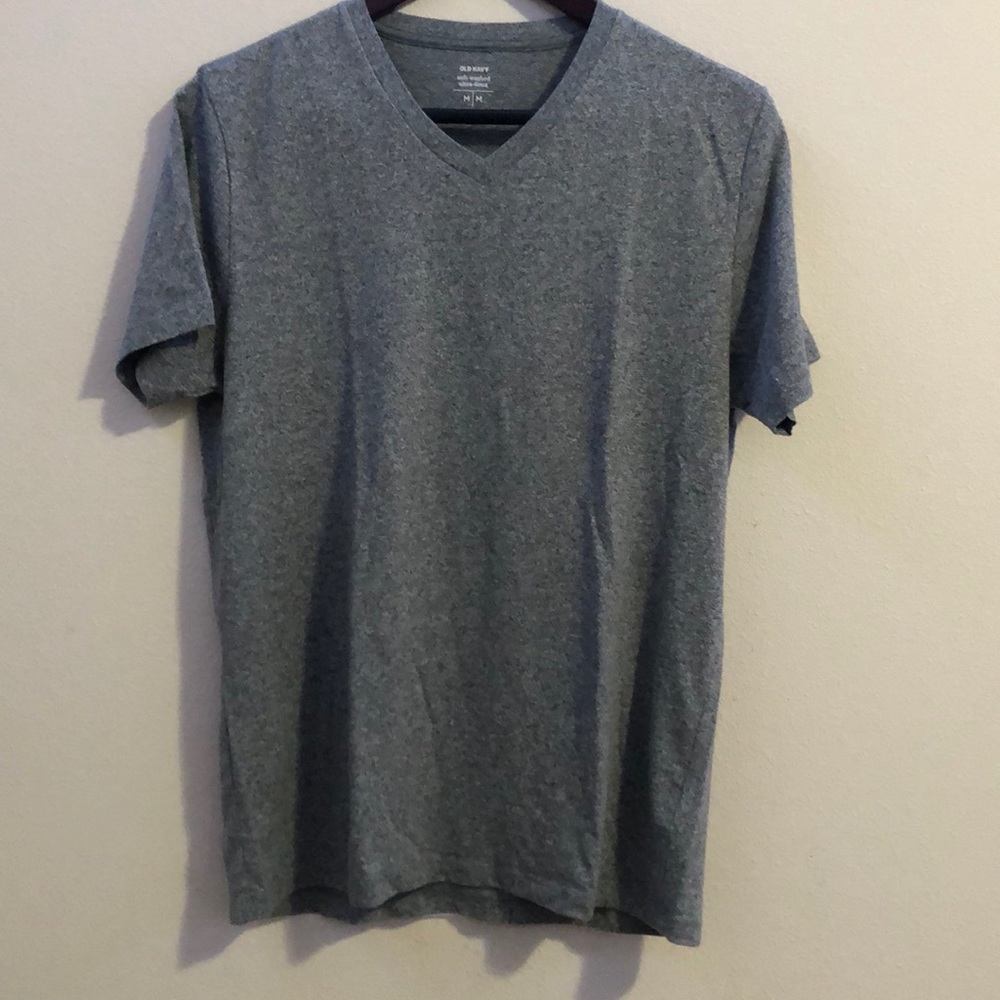 NWOT Old Navy V-Neck T-shirt